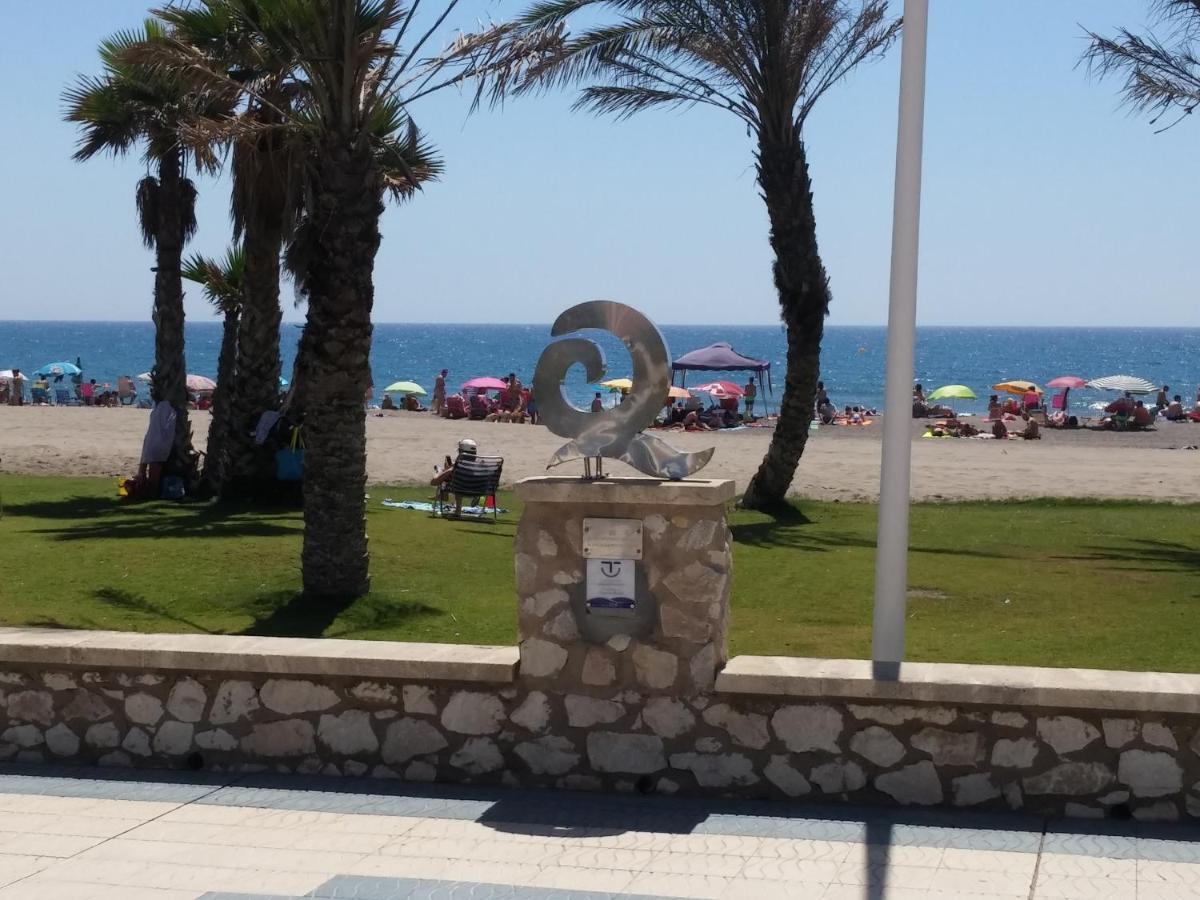 Апартаменты Piso Cerca De La Playa Малага Экстерьер фото